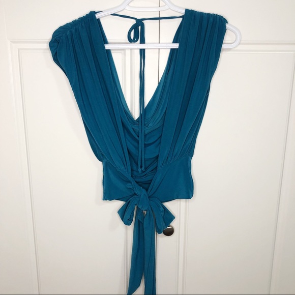 Soprano Women Sexy Backless Blue Small Top - Picture 3 of 6